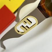 Fortok Fendi O'Lock Glasses FE40049 - 5