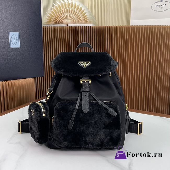 Fortok Prada Re-Nylon and Shearling Backpack in Black 25x20.5x11.5cm - 1