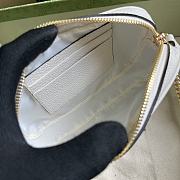 Fortok Gucci GG Marmont Mini Shoulder Bag in White 772759 11x18.5x4cm - 4