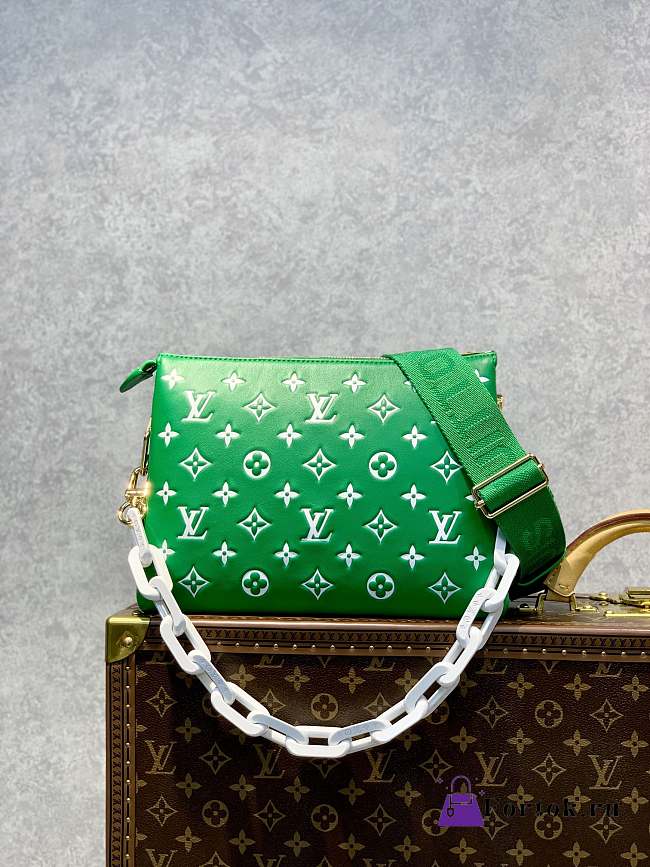 Fortok Louis Vuitton Coussin PM Green M57790 26x20x12cm - 1