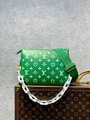 Fortok Louis Vuitton Coussin PM Green M57790 26x20x12cm - 1