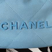 Fortok Chanel 22 Grained Leather With Blue Chanel Logo Handbag 19x20x6cm - 2