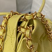 Fortok Chanel 22 Grained Leather With Yellow Chanel Logo Handbag 19x20x6cm - 4
