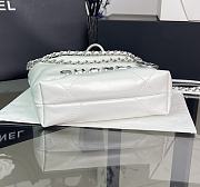 Fortok Chanel 22 White Grained Leather Handbag Silver Hardware 19x20x6cm - 6