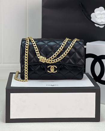 Fortok Chanel Lambskin Flap Bag in Black AS3393 14x22x8cm