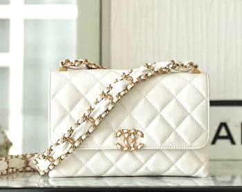 Fortok Chanel Clutch With Chain Crumpled Calfskin & Gold-Tone Metal White 13x18x6cm