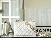 Fortok Chanel Clutch With Chain Crumpled Calfskin & Gold-Tone Metal White 13x18x6cm - 2