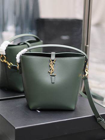 Fortok Saint Laurent LE 37 Bucket Bag Green 749036 17×20×13cm