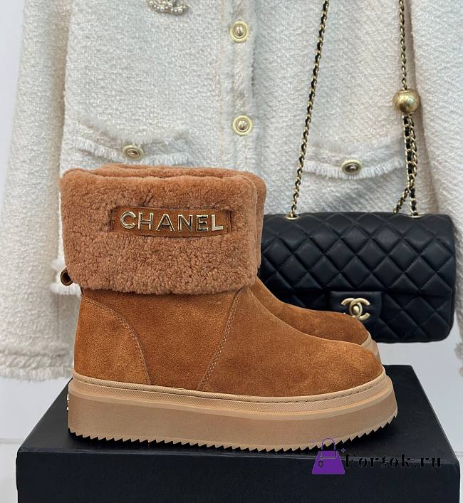 Fortok Chanel 2023 Logo Fur Short Boots in Brown - 1