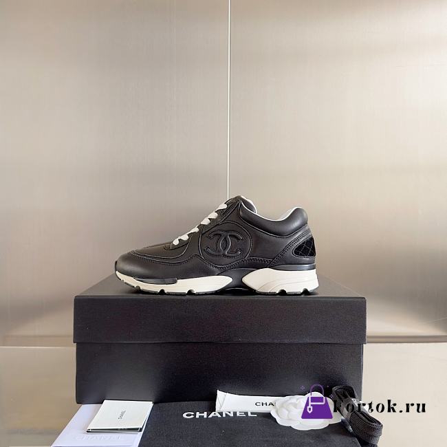 Fortok Chanel 23C CC Logo Sneakers Black - 1