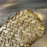 Fortok Bottega Veneta Gold Metallic Knot Leather Clutch Bag 19x11.5x5cm - 3