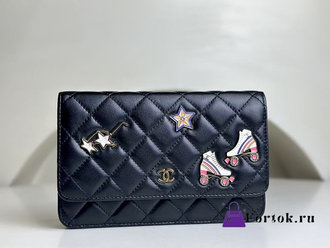 Fortok Chanel 24C Badge Woc Bag Black A96045 19cm - 1