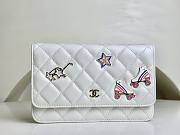 Fortok Chanel 24C Badge Woc Bag White A96045 19cm - 1