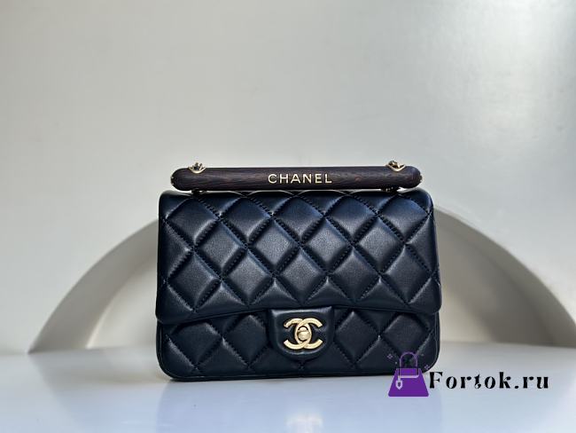 Fortok Chanel 23A Wooden Handle Flap Bag in Black AS4151 12.5x21x6cm  - 1