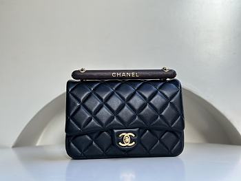 Fortok Chanel 23A Wooden Handle Flap Bag in Black AS4151 12.5x21x6cm 