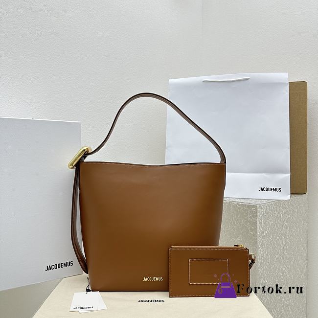 Fortok Jacquemus Le Petit Regalo Buckled Leather Shoulder Bag in Brown 20x22x10cm - 1