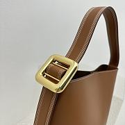 Fortok Jacquemus Le Petit Regalo Buckled Leather Shoulder Bag in Brown 20x22x10cm - 2