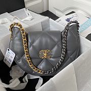 Fortok Chanel 24C Lambskin Hobo Bag Grey AS4638 25×20×7cm - 1