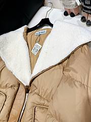 Fortok Loewe Coat in Beige With Fur Collar - 2