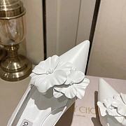Fortok Jimmy Choo Amita Flowers 45 Slingback Pumps in White - 3