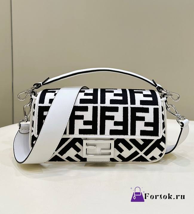 Fortok Fendi Baguette Canvas Bag Black 27×6×14cm  - 1