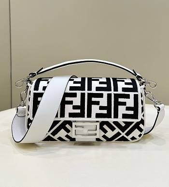 Fortok Fendi Baguette Canvas Bag Black 27×6×14cm 