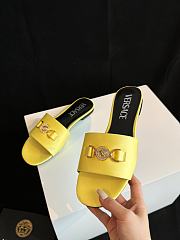 Fortok Versace Yellow Satin Logo Slides - 2