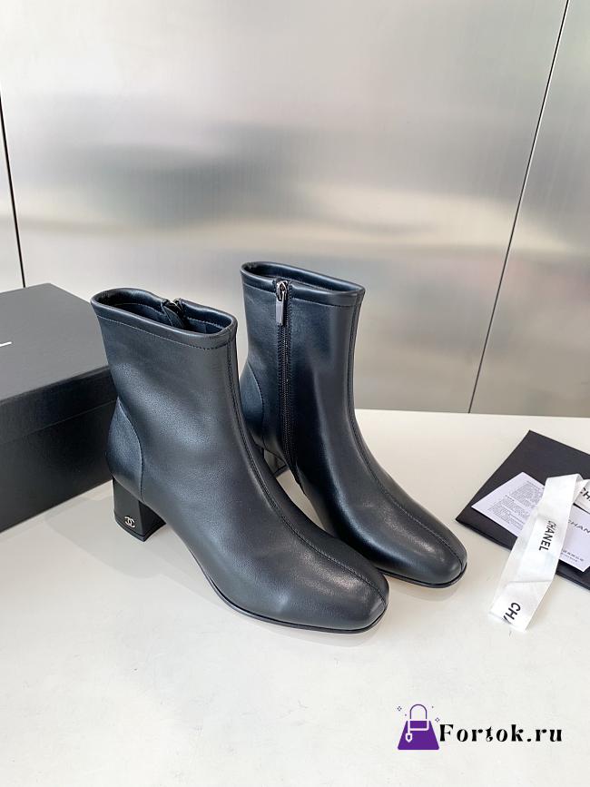 Fortok Chanel Chunky Heel Short Boots Black - 1