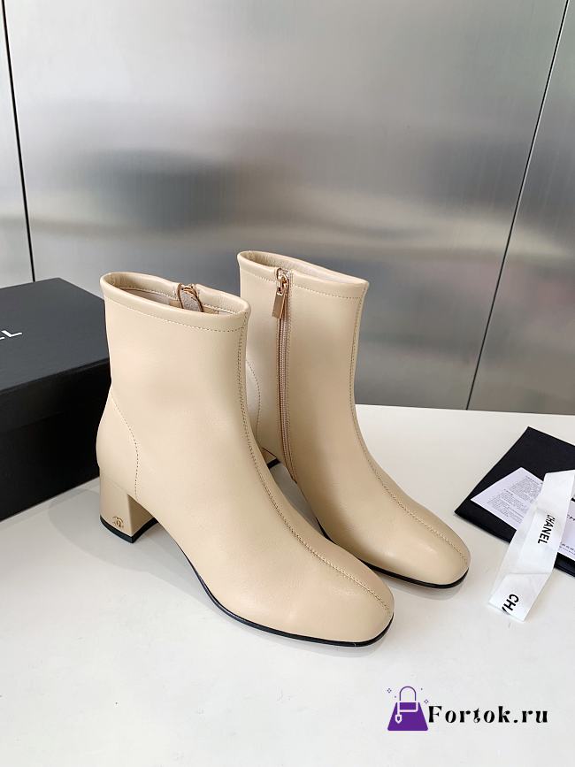 Fortok Chanel Chunky Heel Short Boots Beige - 1
