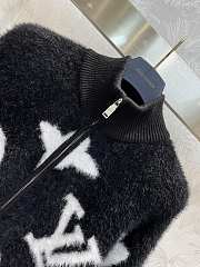 Fortok Louis Vuitton Night Monogram Mink Collar Zipper Cardigan - 2