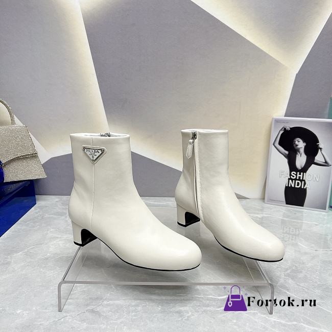 Fortok Prada Zipper Thick Heel Short Boots White - 1
