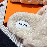 Fortok Hermes Chypre Fur Sandals White - 2