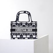 Fortok Dior Étoile Graphic Embroidery Mini Tote Bag Blue&White 22.5x24x8cm - 1