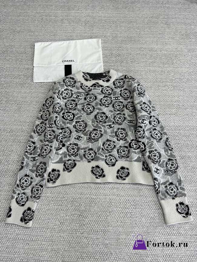 Fortok Chanel 23K Sequined Cashmere Sweater - 1