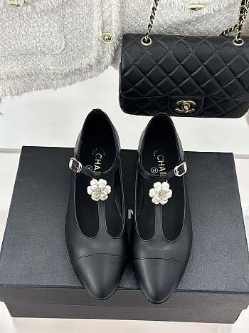 Fortok Chanel Lambskin T-strap Camellia Sandals Black