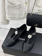 Fortok Chanel Lambskin T-strap Camellia Sandals Black - 5
