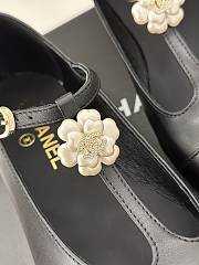 Fortok Chanel Lambskin T-strap Camellia Sandals Black - 4