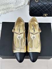 Fortok Chanel Lambskin T-strap Camellia Sandals Gold - 1