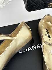 Fortok Chanel Lambskin T-strap Camellia Sandals Gold - 5