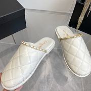 Fortok Chanel Diamond Chain Sandals White - 2