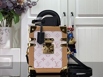 Fortok Louis Vuitton The Camera Box White M10079 16x13x7.5cm