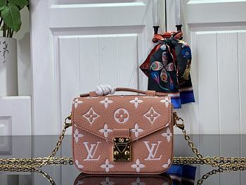 Fortok Louis Vuitton Micro Métis Bag Pink&White M81390 14x11x3.5cm