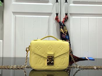 Fortok Louis Vuitton Micro Métis Bag Yellow M81390 14x11x3.5cm