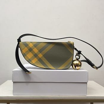 Fortok Burberry Sling Shield Check-pattern Shoulder Bag Yellow/Green 26x5.5x13.5cm