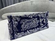 Fortok Dior Book Tote Blue Embroidery Reverse Jouy Print 36.5cm - 6