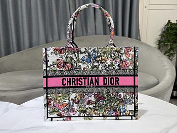 Fortok Dior Book Tote Butterfly Around The World Graphic In White And Pink 36x27.5x16.5cm