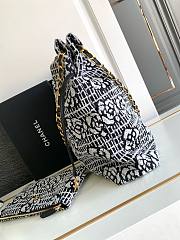 Fortok Chanel 23K Handbag Cashmere Jacquard Gold Tone Metal AS3260 35x37x7cm - 2