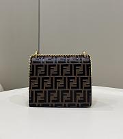 Fortok Fendi Black-Brown Zucca Leather Small Kan U Shoulder Bag 19cm - 4