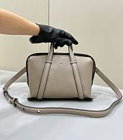 Fortok Fendi Boston Beige Leather Bag 8627A 27.5x16x17cm - 1