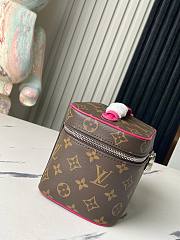 Fortok Louis Vuitton Nice Mini Toiletry Pouch Pink M44495 20x13.5x12cm - 5